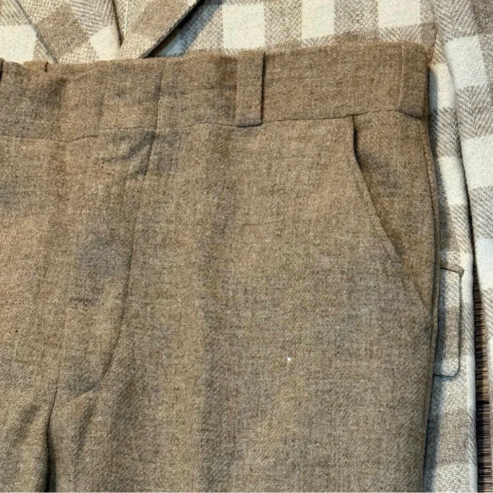 Vintage Topman 3pc.‎ Tan & Cream Buffalo Plaid Wool Suit Size Medium-ish C35